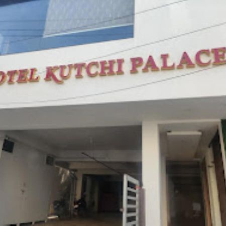Hotel Kutchi Palace, Dwarka Buitenkant foto