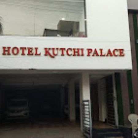 Hotel Kutchi Palace, Dwarka Buitenkant foto